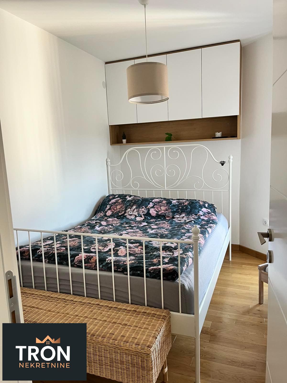 Prelep stan na odličnoj lokaciji  nov  kompletno opremljen 5