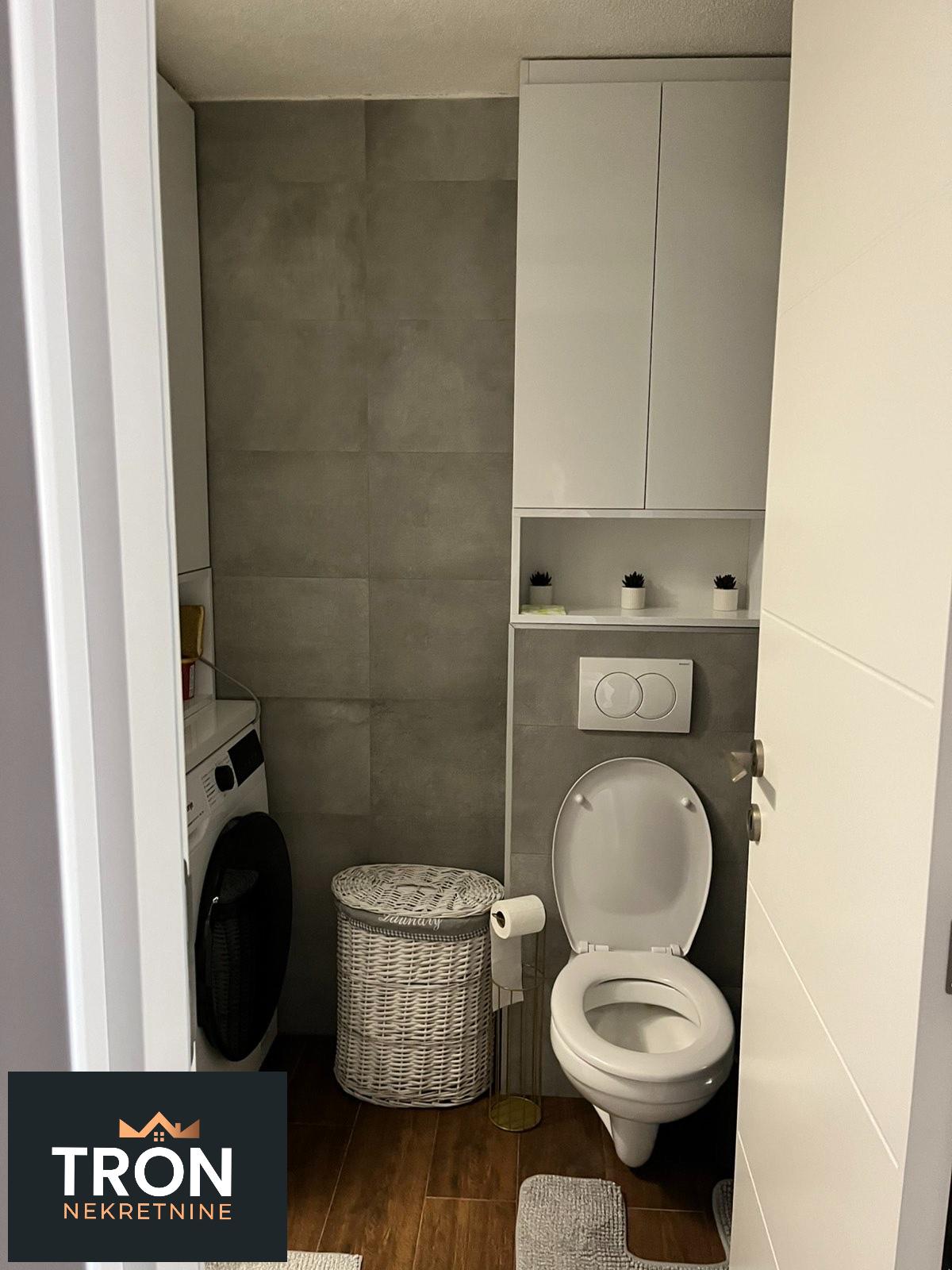 Prelep stan na odličnoj lokaciji  nov  kompletno opremljen 9