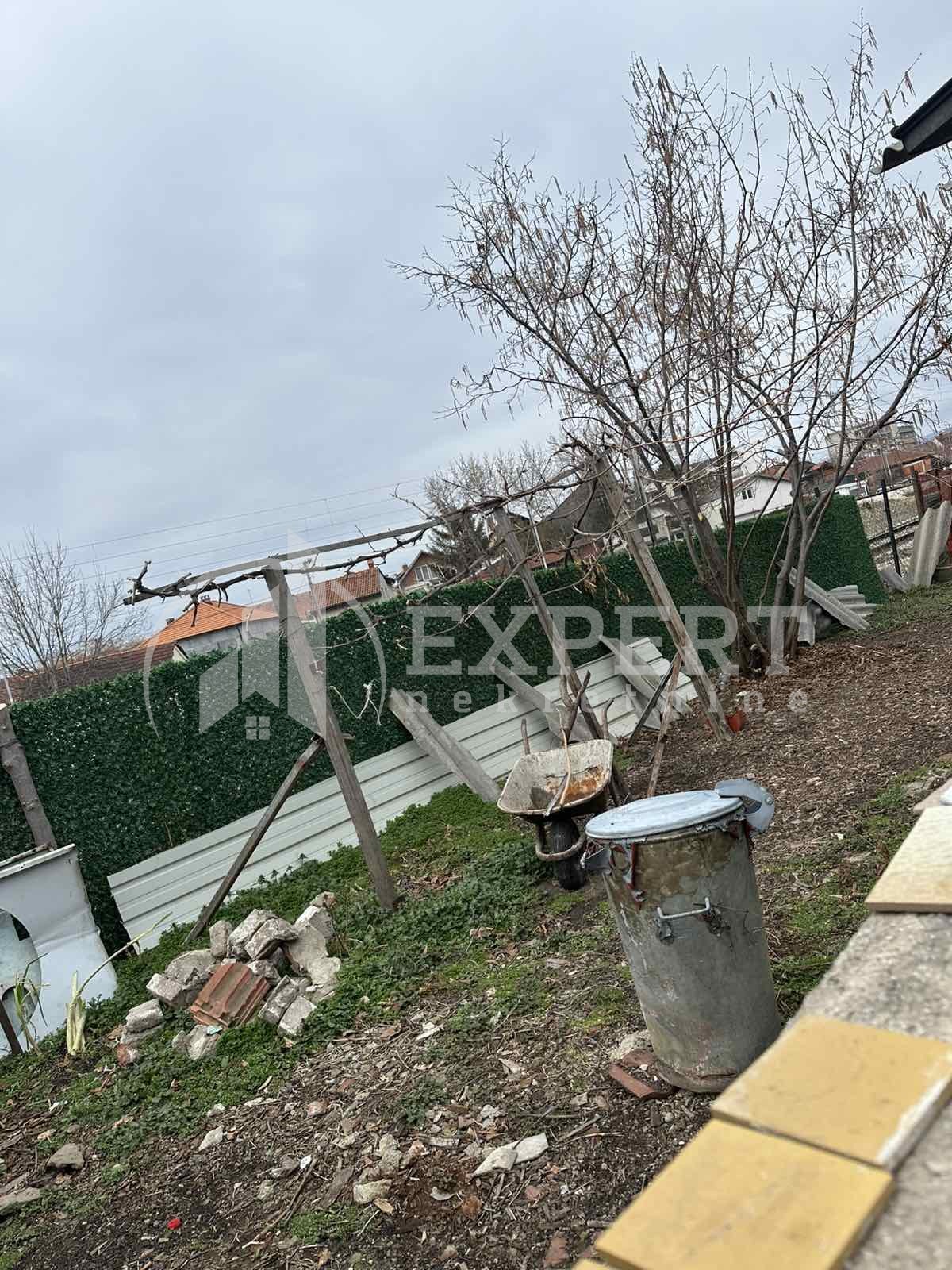 četvorosobna kuća, 204 m2, Centar, Jovana Ristića ID: p-013514 3