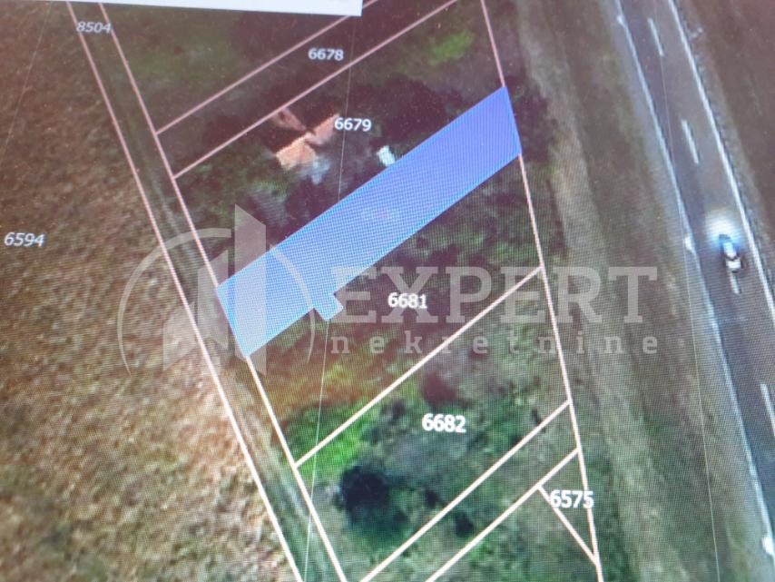 Plac, Trupale, Trupale ID: p-013530 1