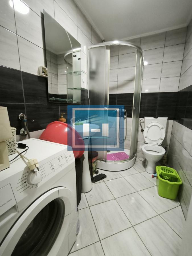 Na prodaju poslovni prostor od 82 m² u novijoj zgradi, s mogućnošću preuređenja u stambeni 10