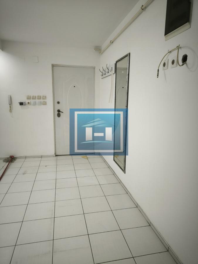 Na prodaju poslovni prostor od 82 m² u novijoj zgradi, s mogućnošću preuređenja u stambeni 11