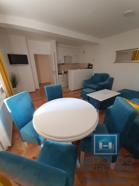 Prelep stan kod Akva parka 9