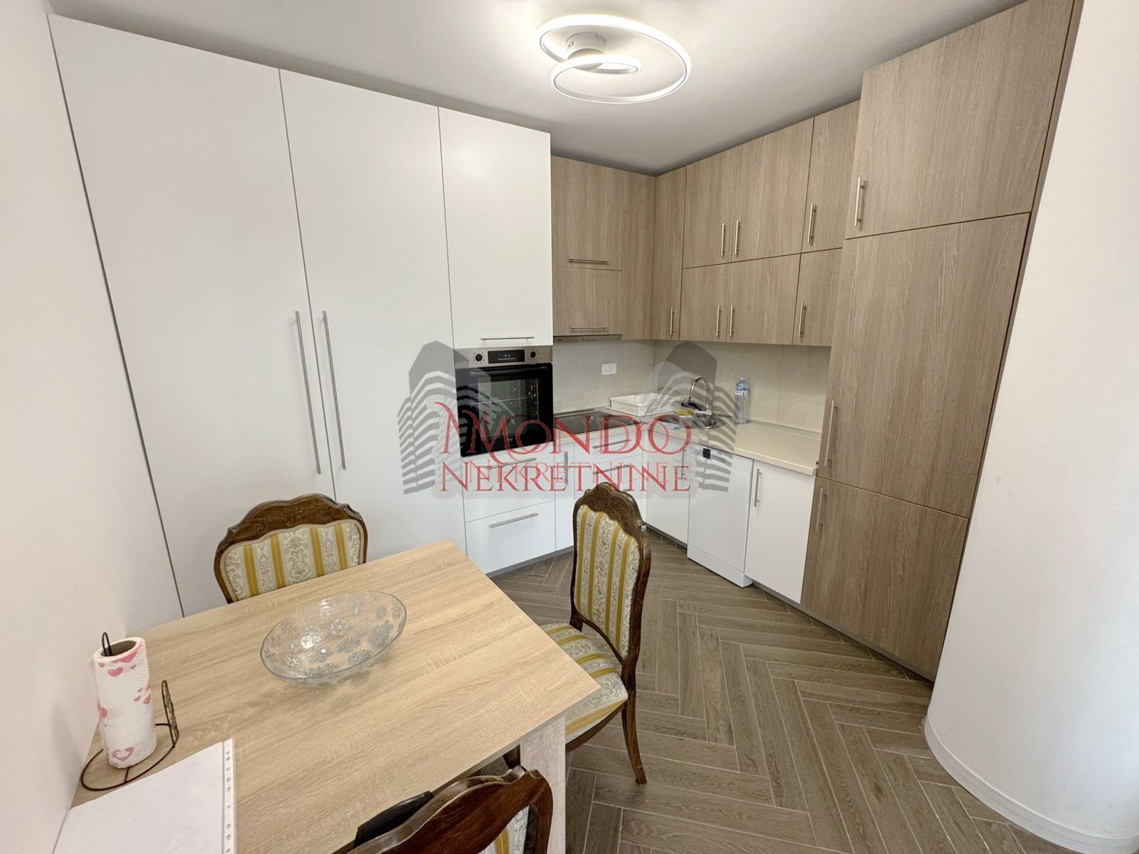 Jednoiposoban stan kod parka Cair preko puta Hale, novogradnja 5