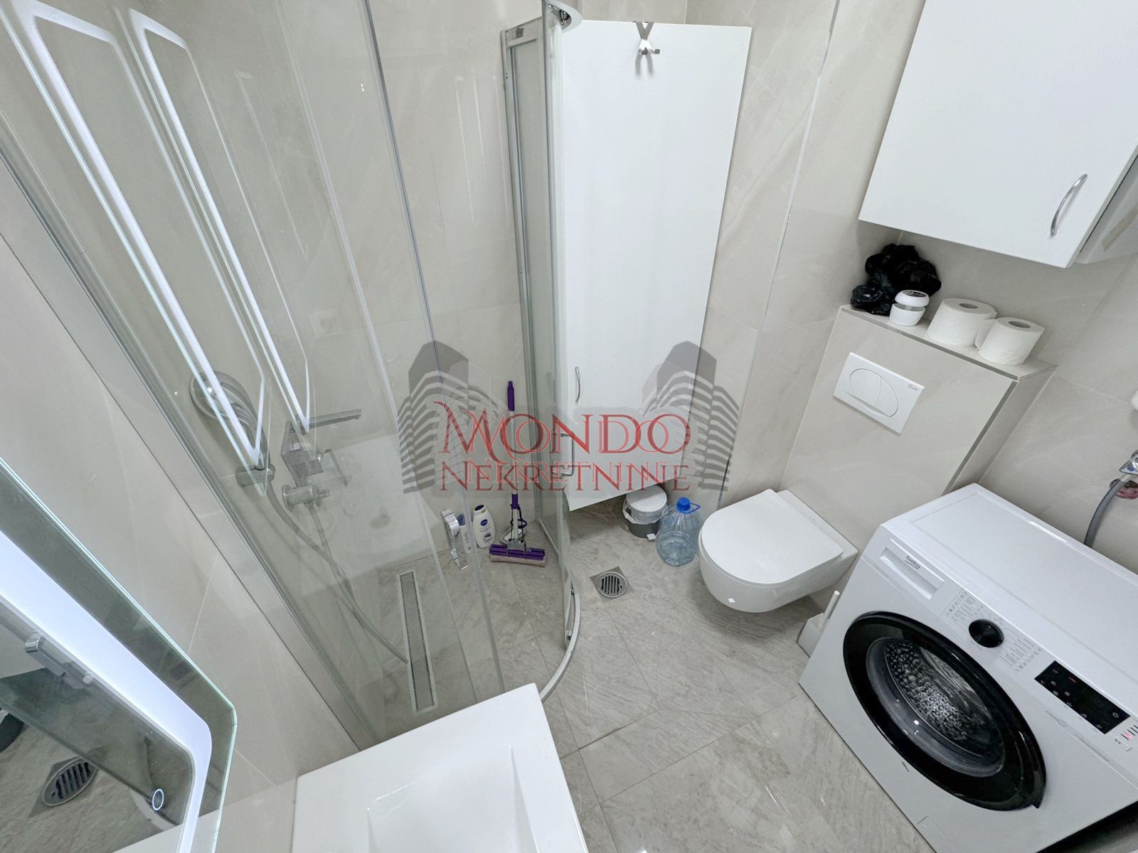 Jednoiposoban stan kod parka Cair preko puta Hale, novogradnja 10