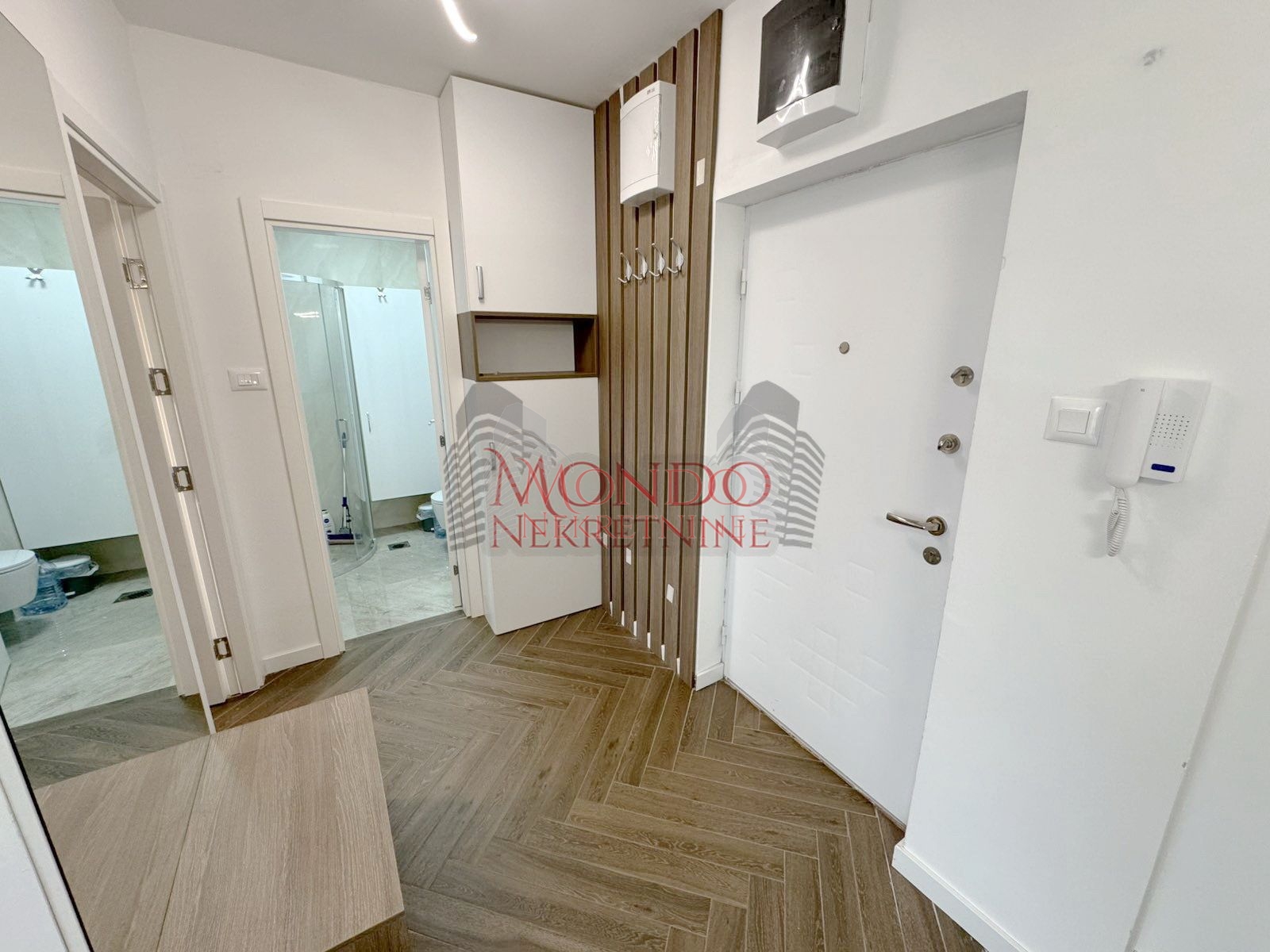 Jednoiposoban stan kod parka Cair preko puta Hale, novogradnja 7