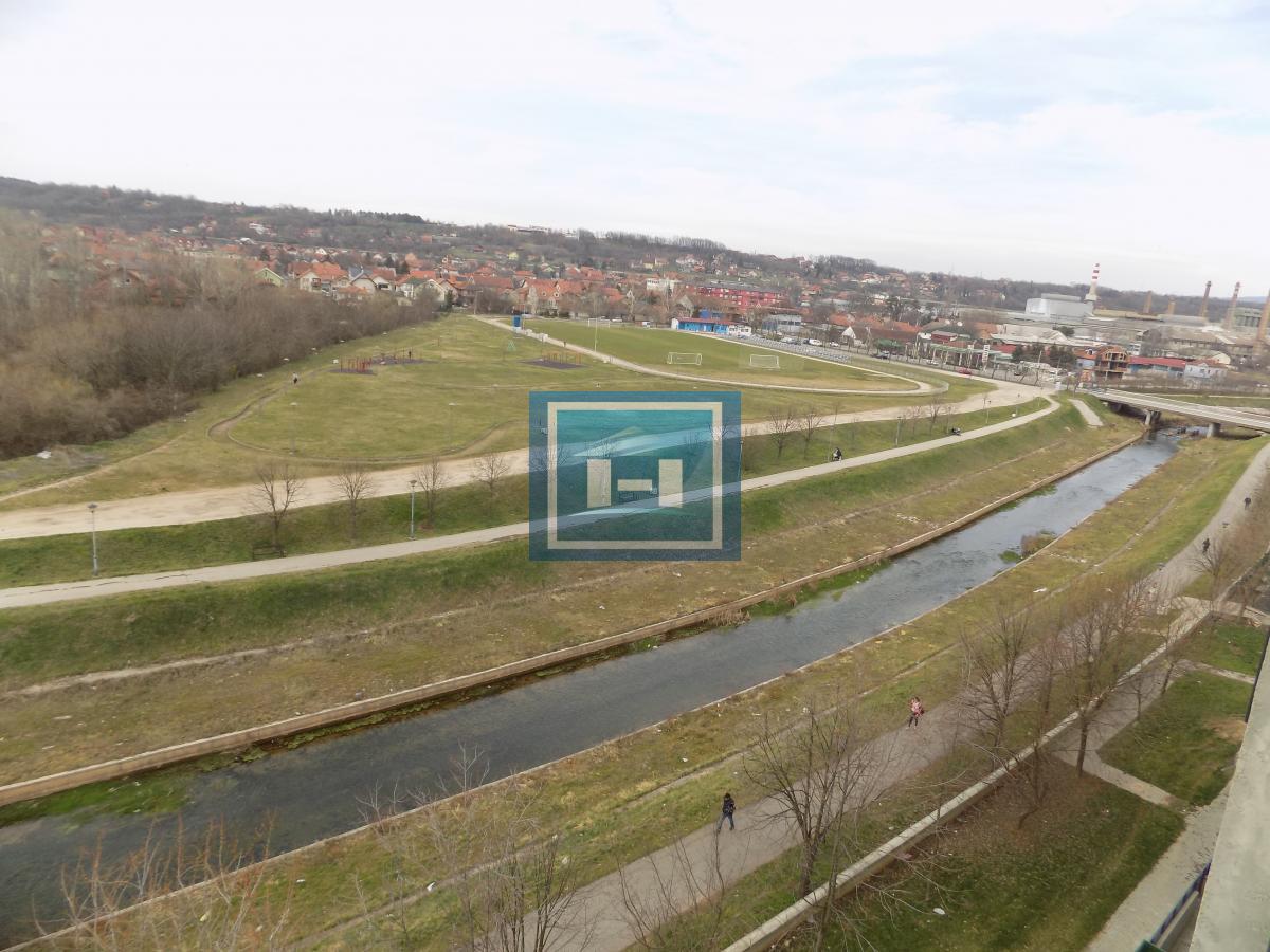 Dupleks stan u novogradnji 16