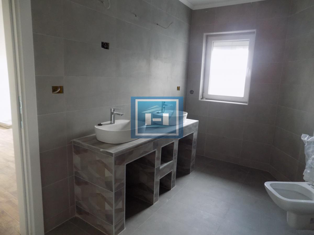 Dupleks stan u novogradnji 18