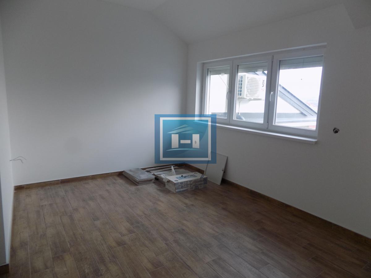 Dupleks stan u novogradnji 20