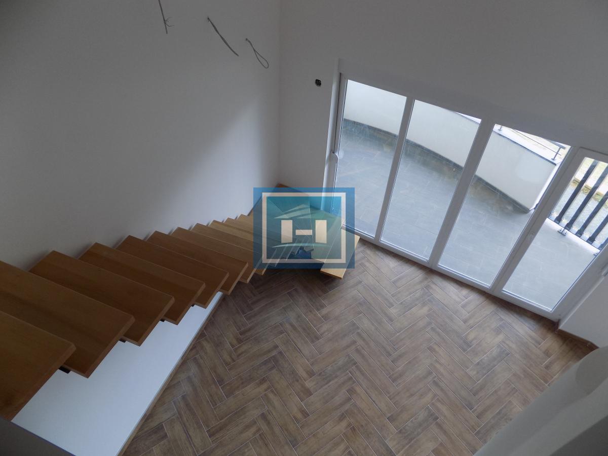 Dupleks stan u novogradnji 23
