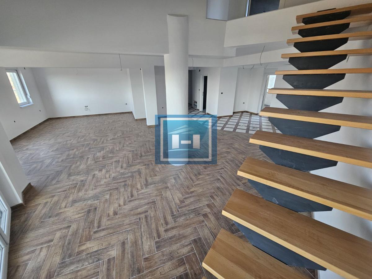 Dupleks stan u novogradnji 3