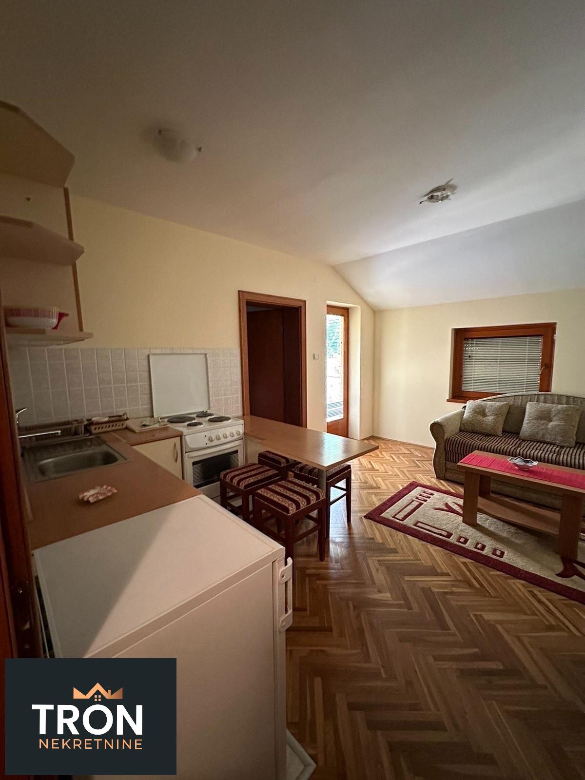 Jednosoban stan kod Jezera  40m2 2