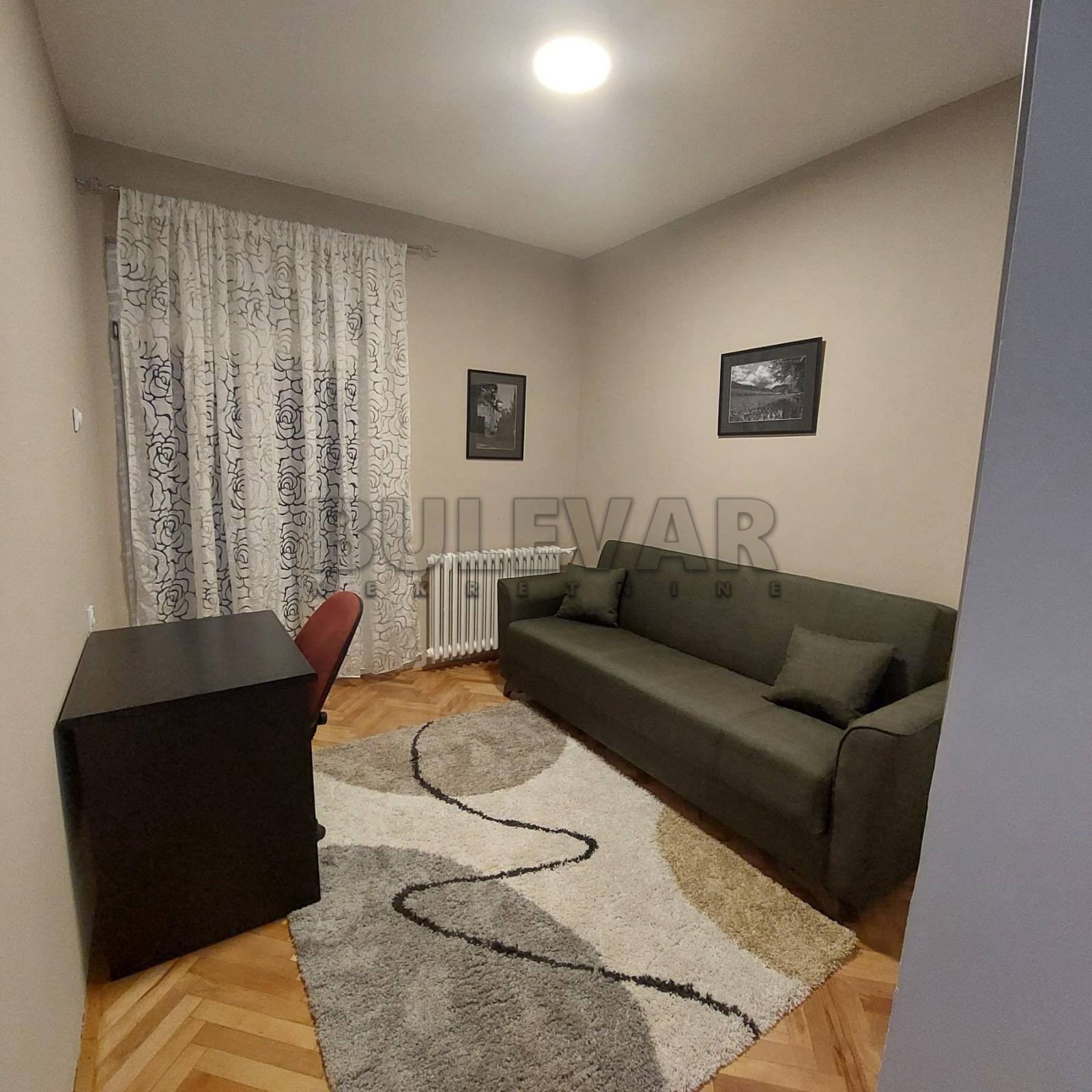 Trosoban stan, 77 m2, Centar, Cara Dušana ID: i-010935 4