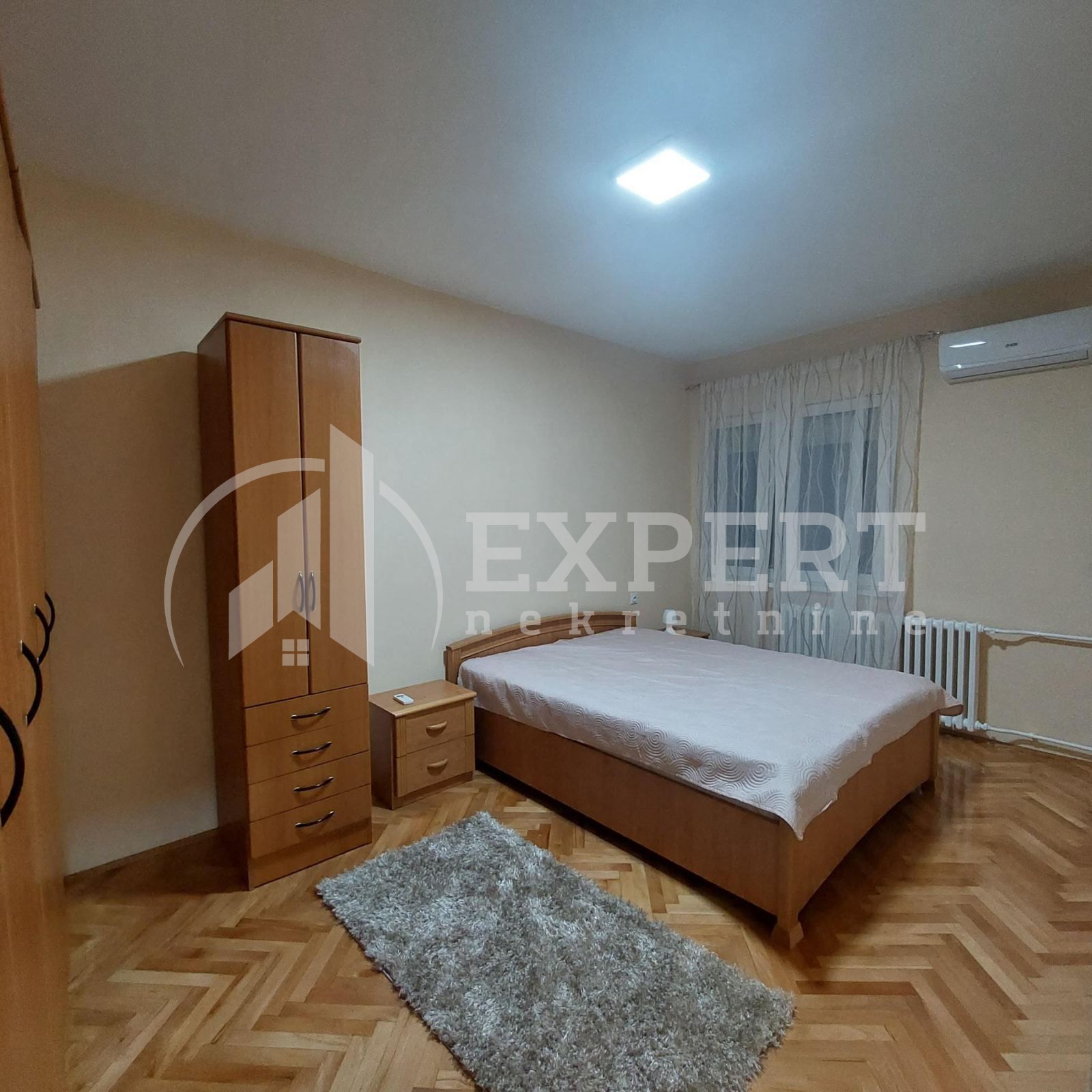 Trosoban stan, 77 m2, Centar, Cara Dušana ID: i-010935 3