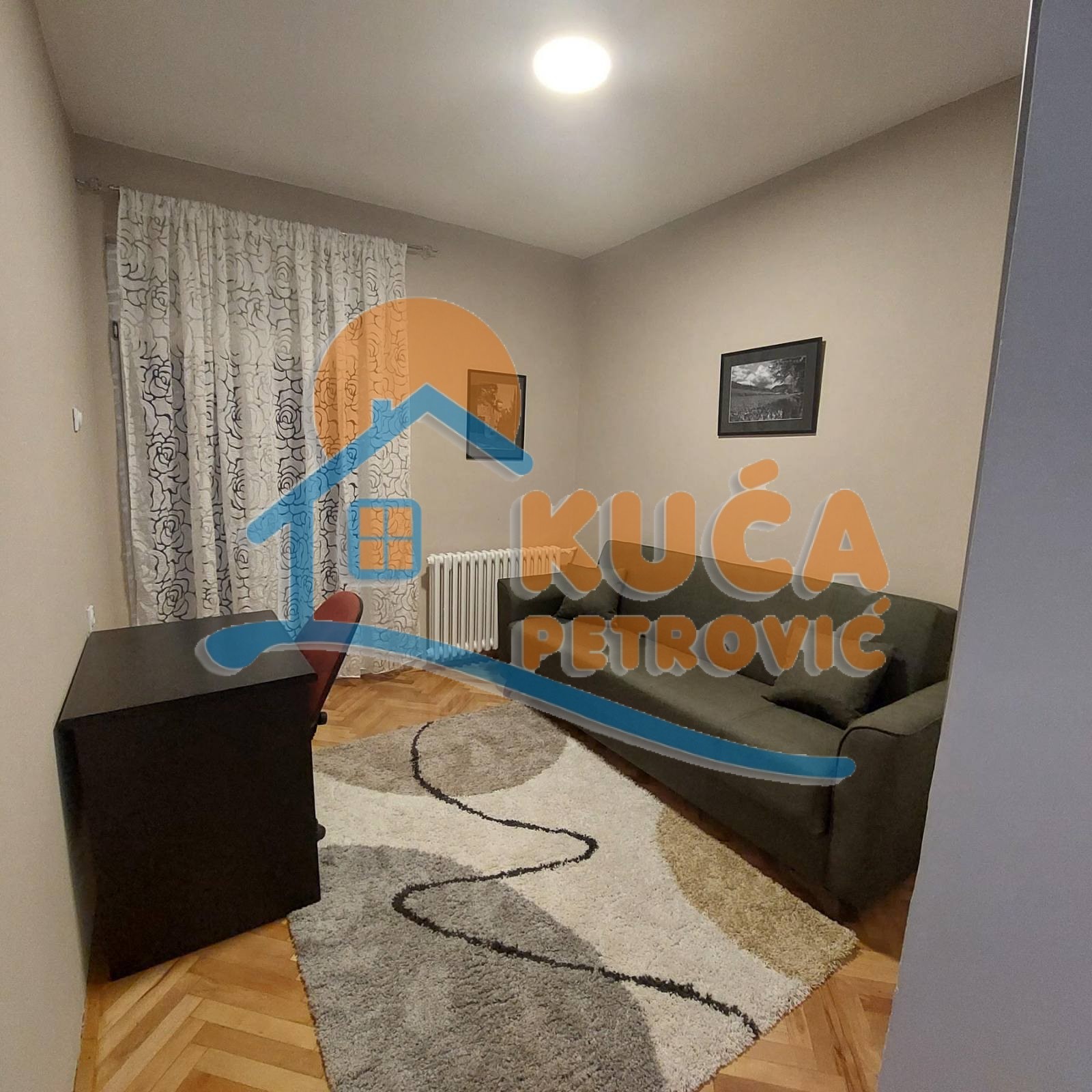 Trosoban stan, 77 m2, Centar, Cara Dušana ID: i-010935 4