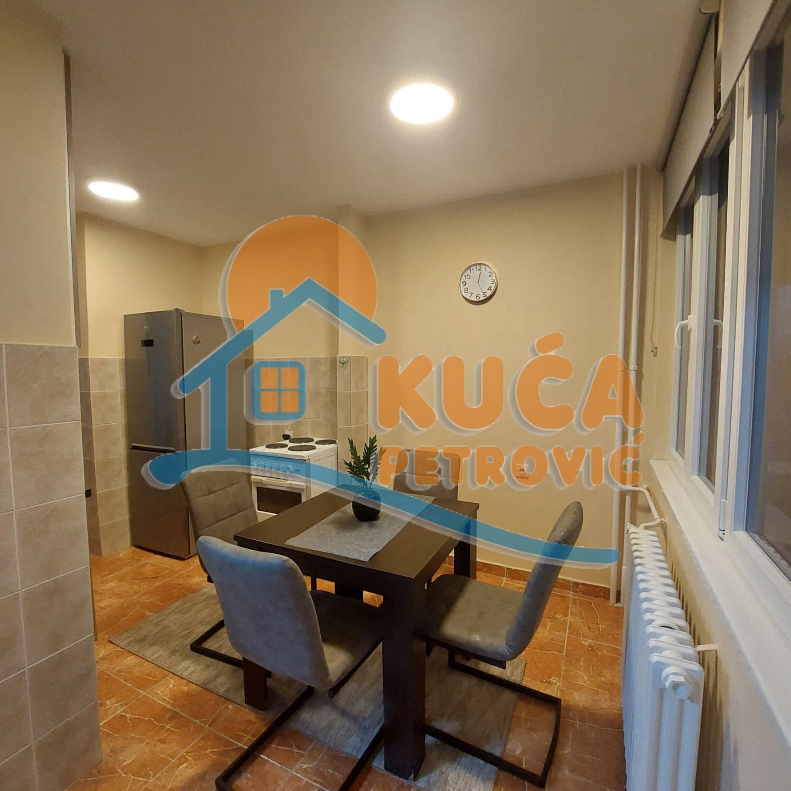 Trosoban stan, 77 m2, Centar, Cara Dušana ID: i-010935 6