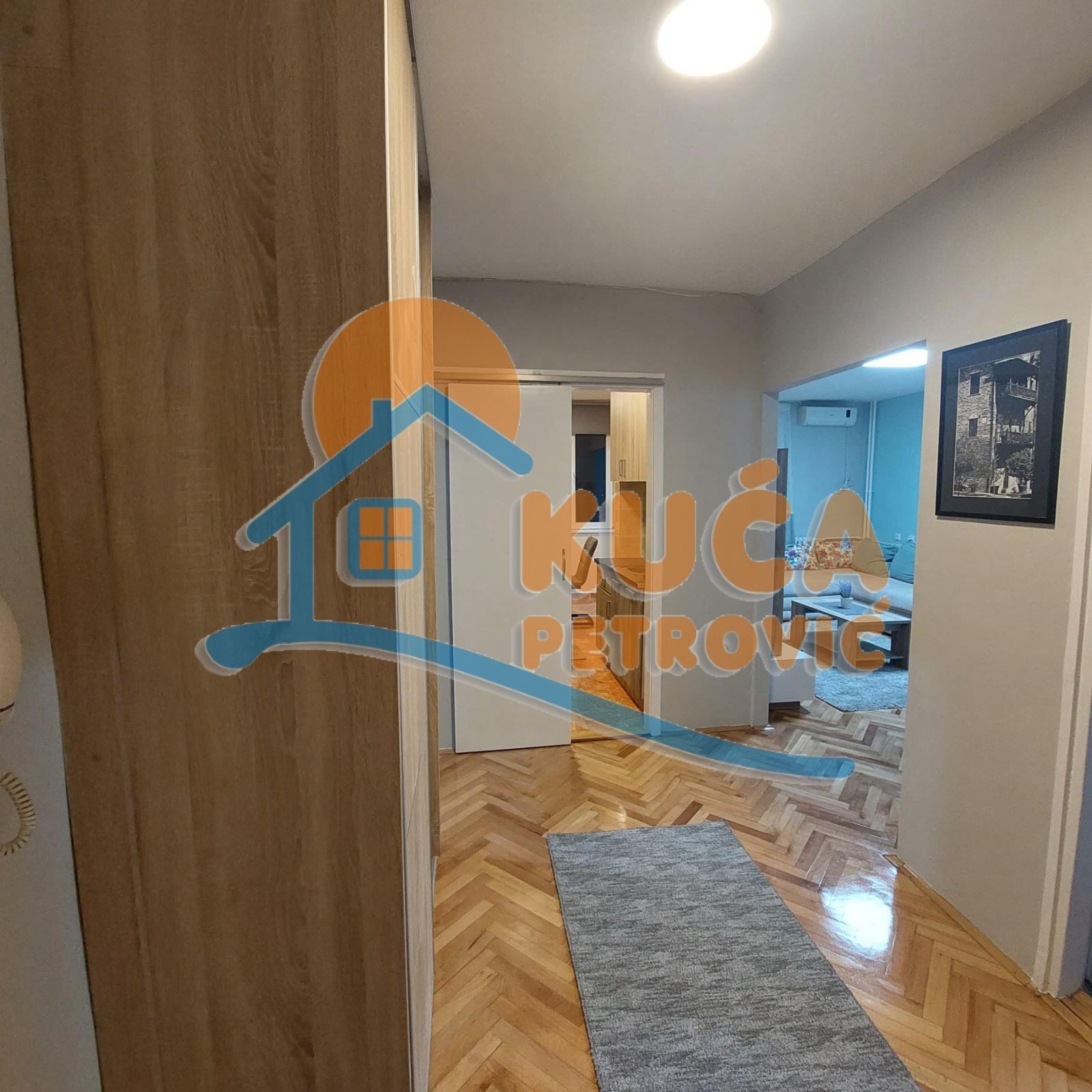 Trosoban stan, 77 m2, Centar, Cara Dušana ID: i-010935 9