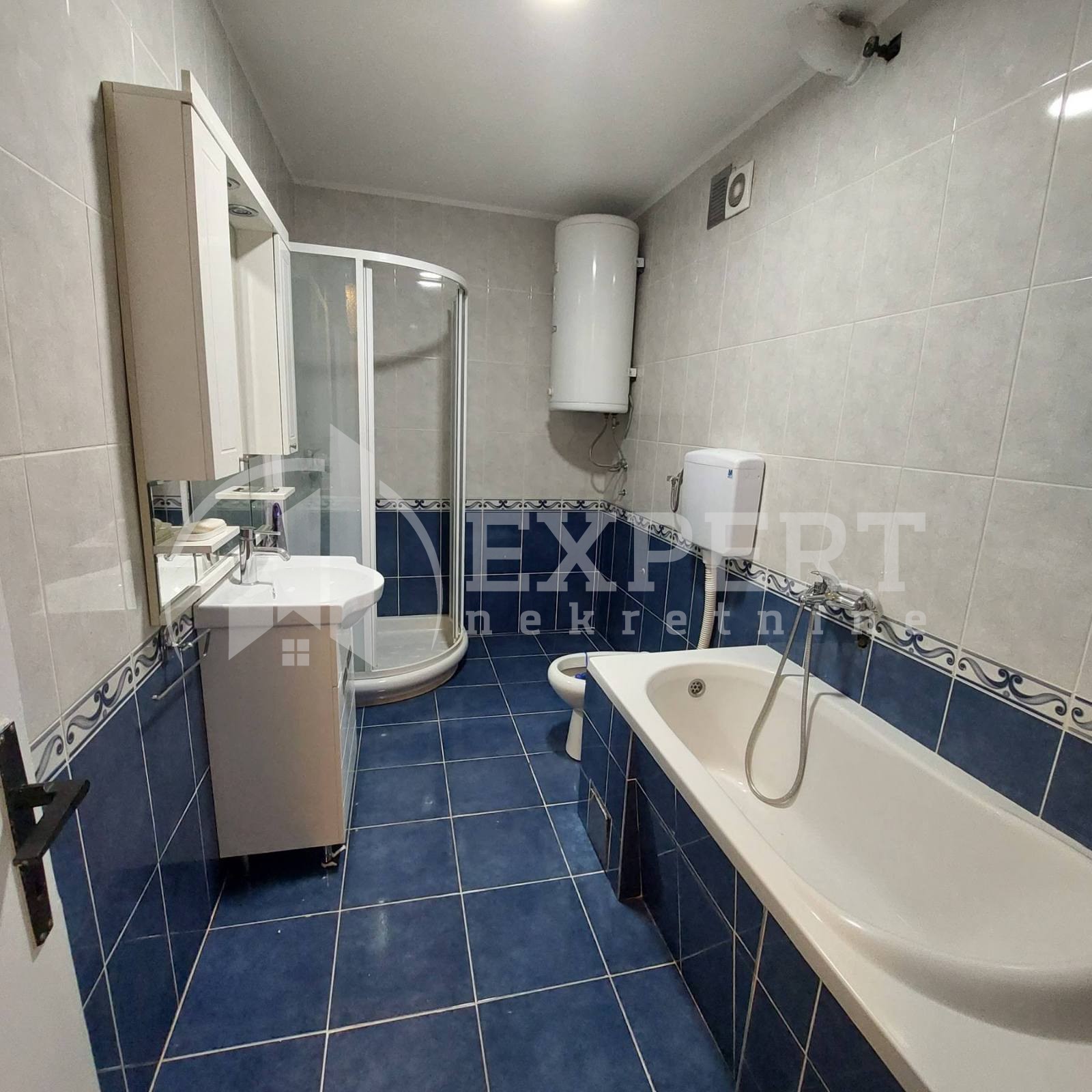 Trosoban stan, 77 m2, Centar, Cara Dušana ID: i-010935 7