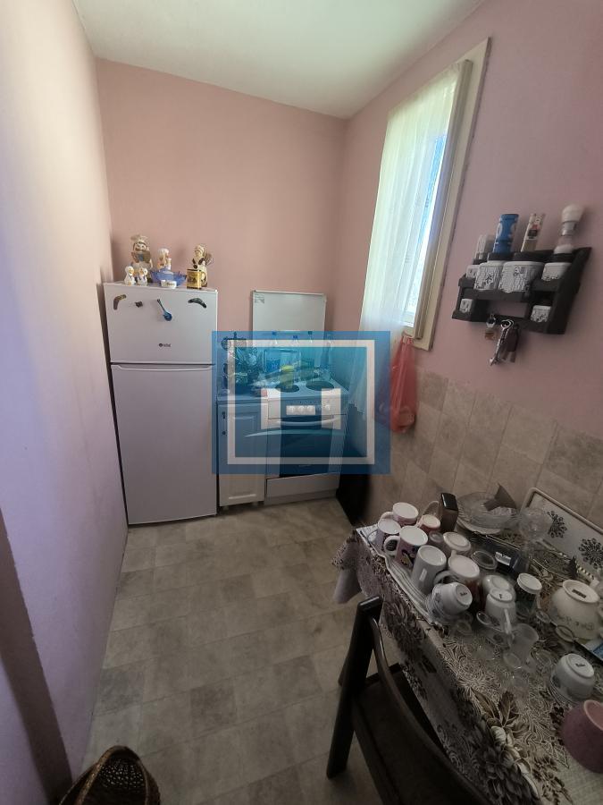 Na prodaju dve kuće sa garažom na 5.85 ari placa 2