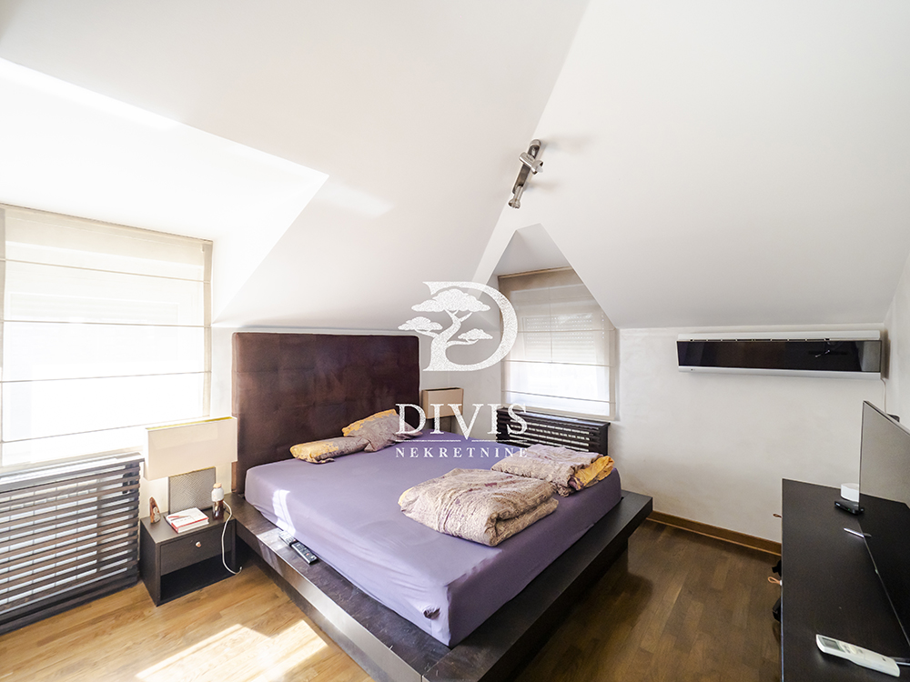 Prodajemo tosoban duplex u Žarkovu  Trgovačka 100m2 77m2 4