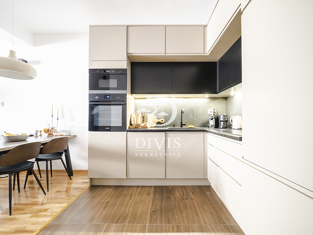 Nov  dvosoban stan na Vračaru  Šumatovačka  57m2 3