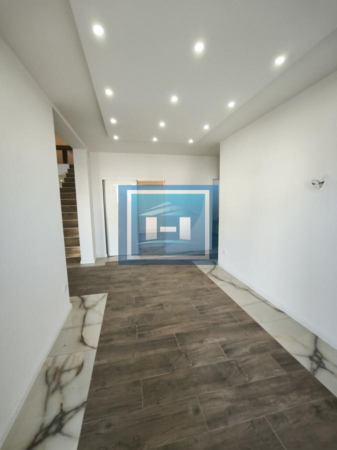 Ekskluzivna Novogradnja u Varvarinu – Prostran Dom iz Snova! 4