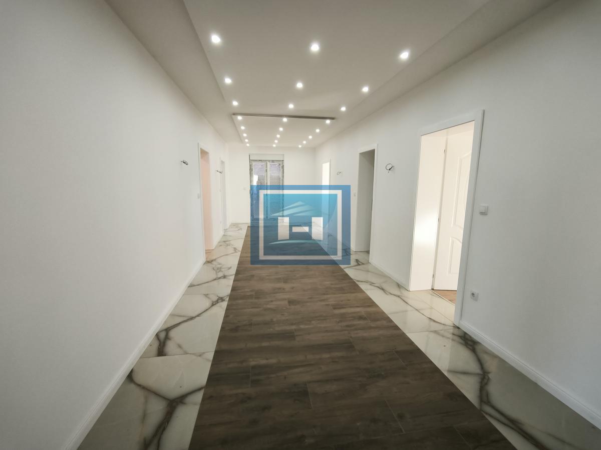 Ekskluzivna Novogradnja u Varvarinu – Prostran Dom iz Snova! 5