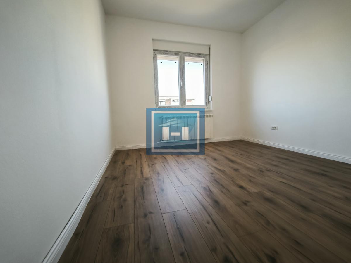 Ekskluzivna Novogradnja u Varvarinu – Prostran Dom iz Snova! 9