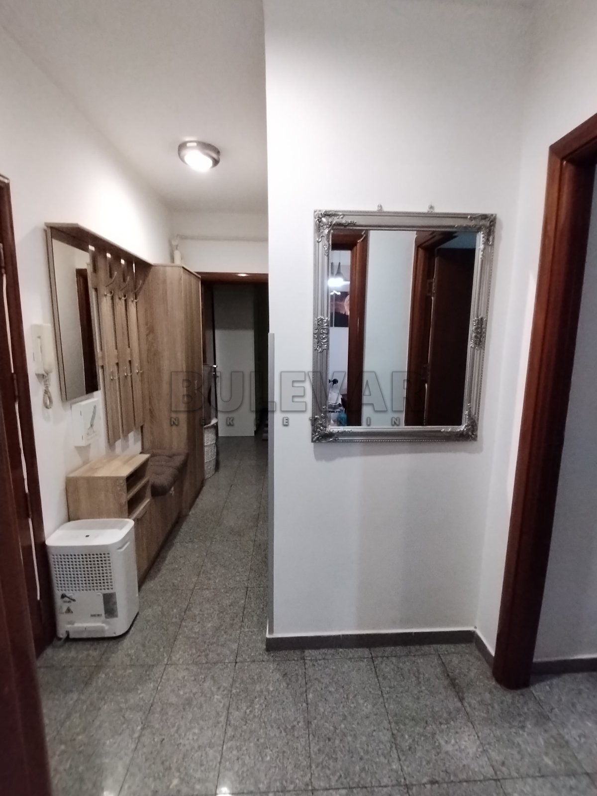 Dvosoban stan, 45 m2, Centar, Nikole Pašića ID: i-013595 4