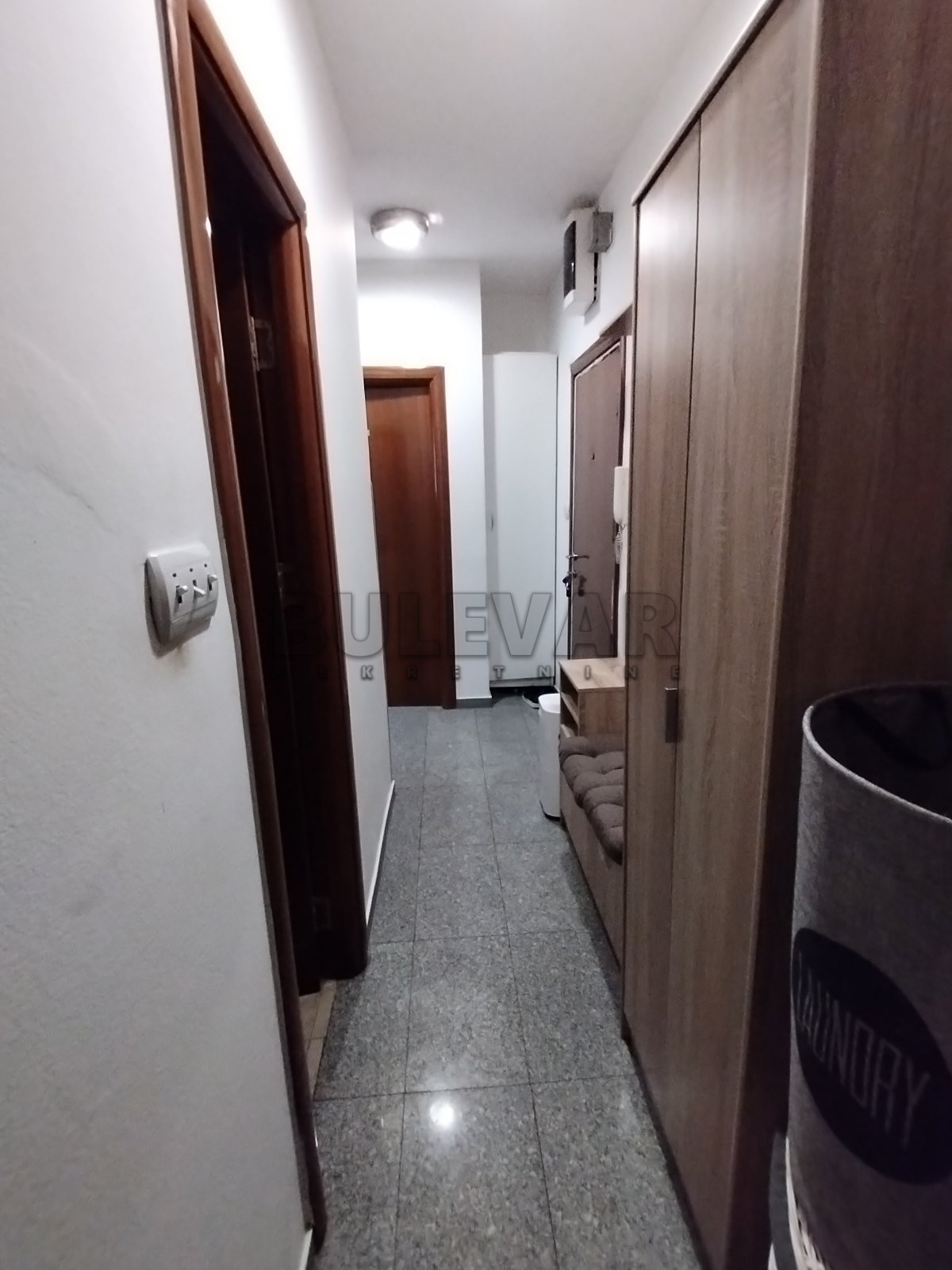 Dvosoban stan, 45 m2, Centar, Nikole Pašića ID: i-013595 3