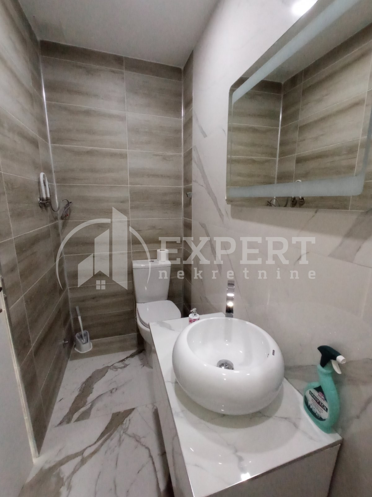 Lokal, 50 m2, Donji Komren, Zlatarska ID: i-013547 6