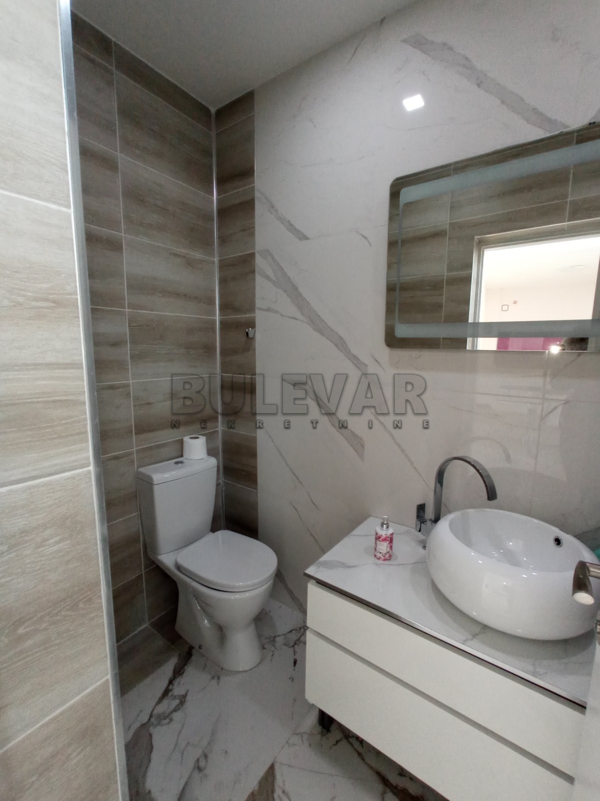 Lokal, 50 m2, Donji Komren, Zlatarska ID: i-013547 8