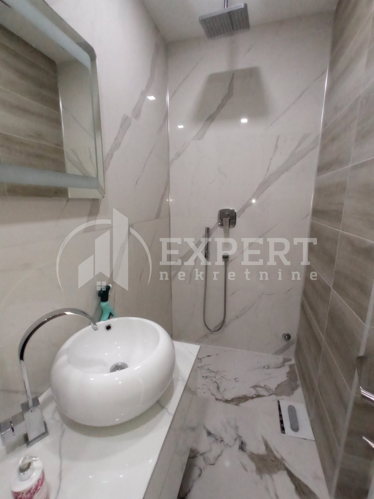 Lokal, 50 m2, Donji Komren, Zlatarska ID: i-013547 7