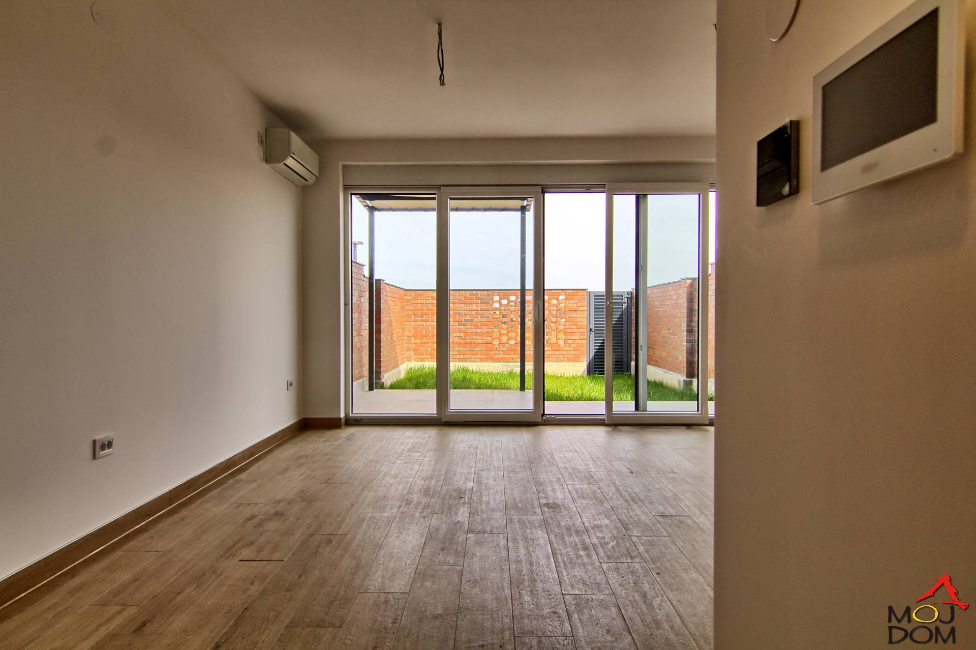 Stan,PETROVARADIN,MIŠELUK,kv: 97, € 241020, ID: 1030132 6