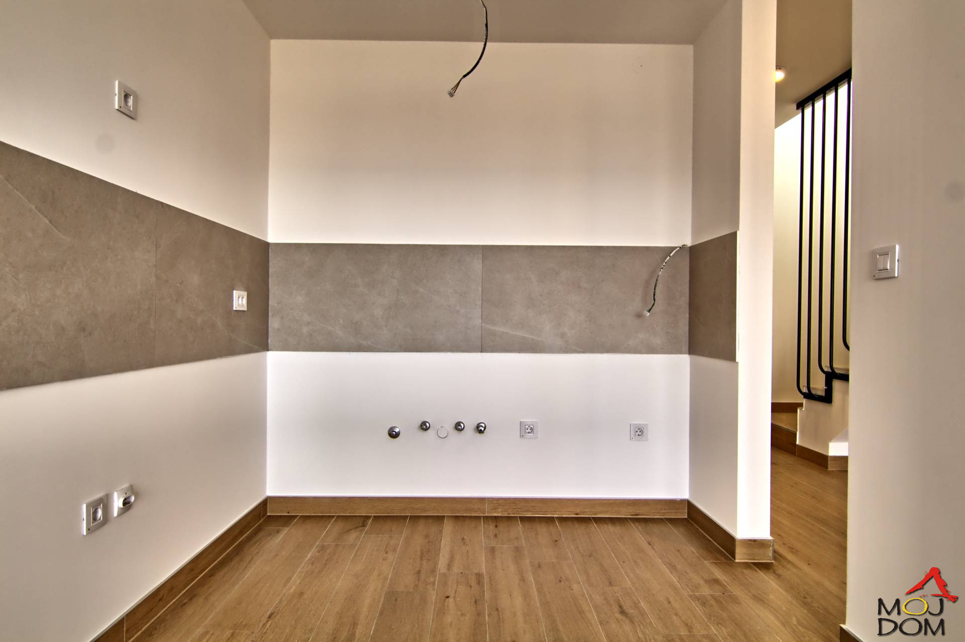 Stan,PETROVARADIN,MIŠELUK,kv: 97, € 241020, ID: 1030132 10