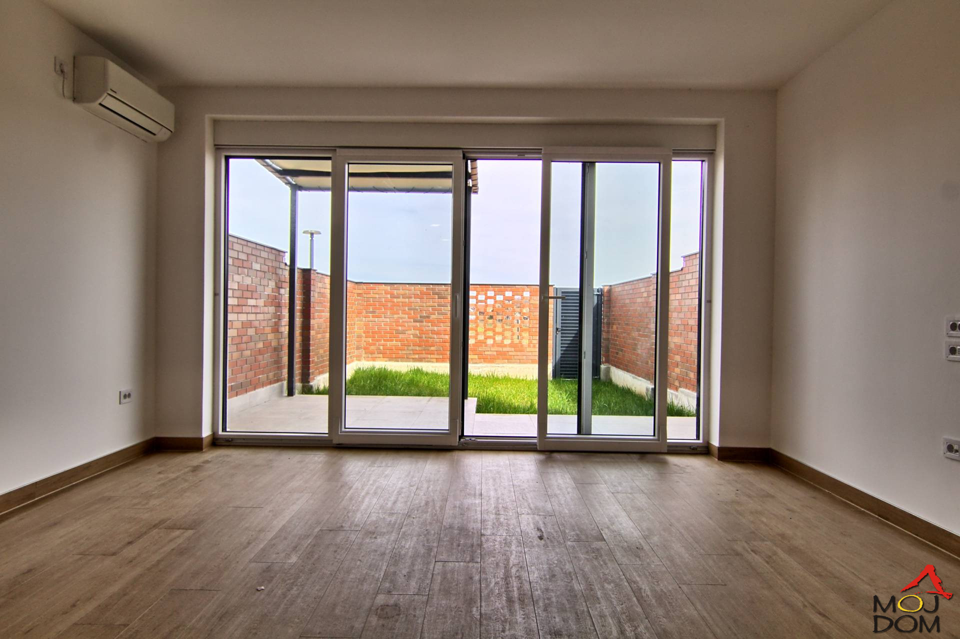 Stan,PETROVARADIN,MIŠELUK,kv: 97, € 241020, ID: 1030132 2