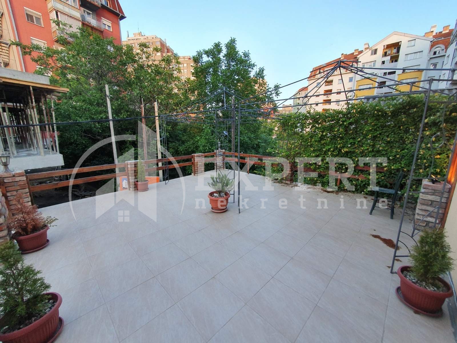 Lokal, 120 m2, Dom zdravlja, 7. jula ID: i-013569 12