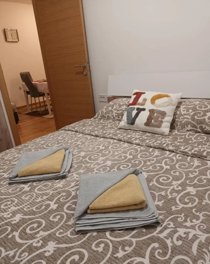 Prodajem stan na Zlatiboru 2