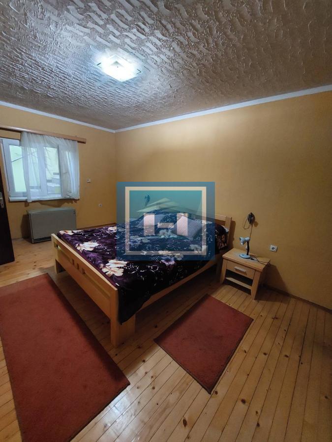 Karadjordjevo brdo-kuća bez ulaganja 24