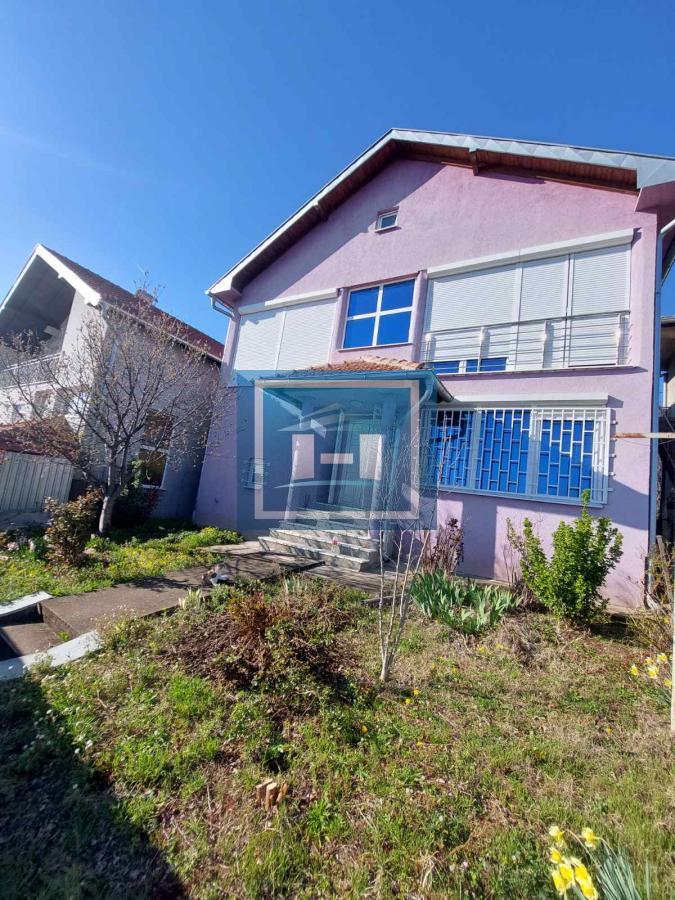 Karadjordjevo brdo-kuća bez ulaganja 14