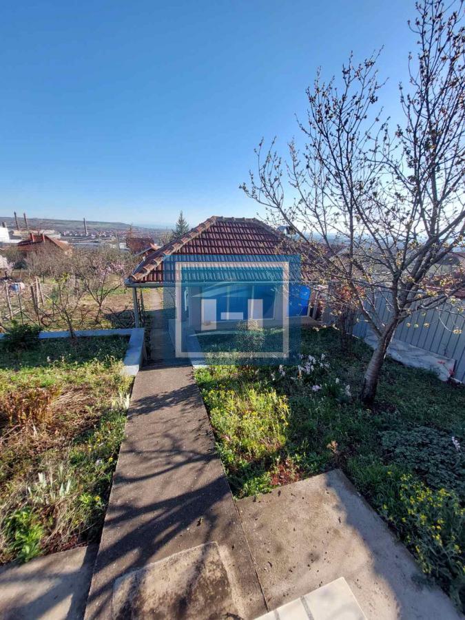 Karadjordjevo brdo-kuća bez ulaganja 33