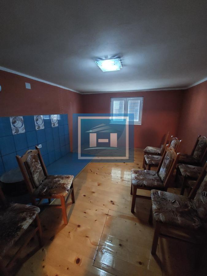 Karadjordjevo brdo-kuća bez ulaganja 37