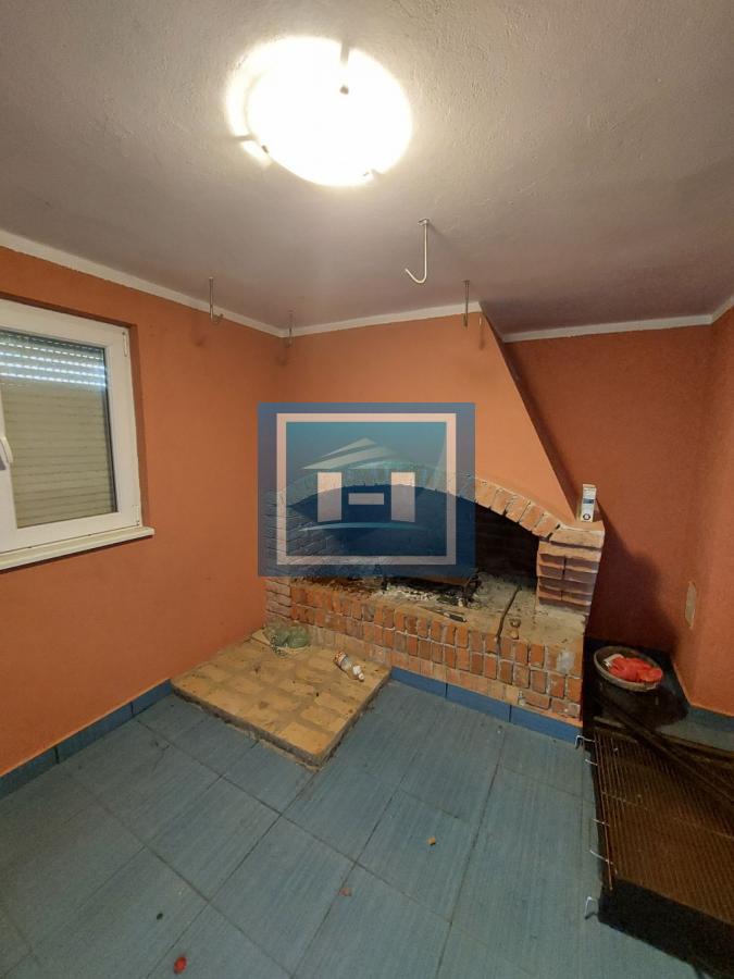 Karadjordjevo brdo-kuća bez ulaganja 38