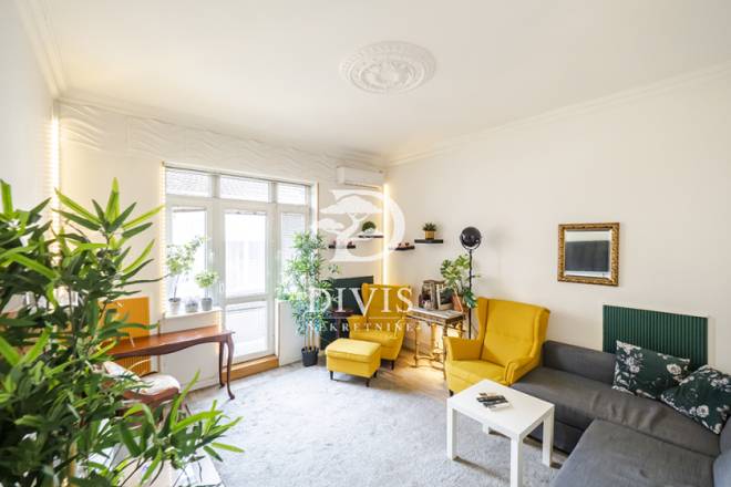 Renoviran  namešten 5 0  kod Botaničke bašte  93m2 1