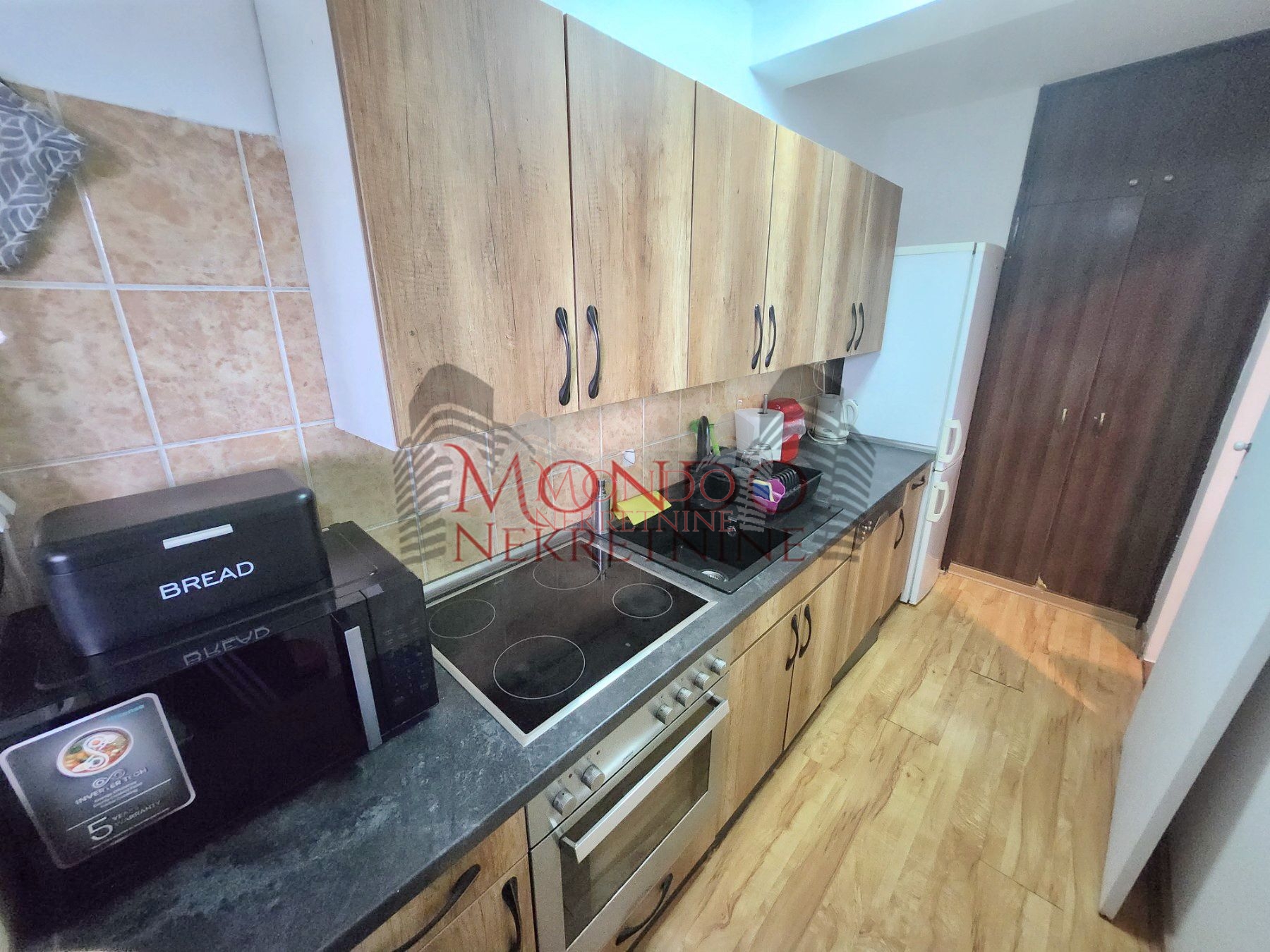 Dvosoban stan na Paliluli 5