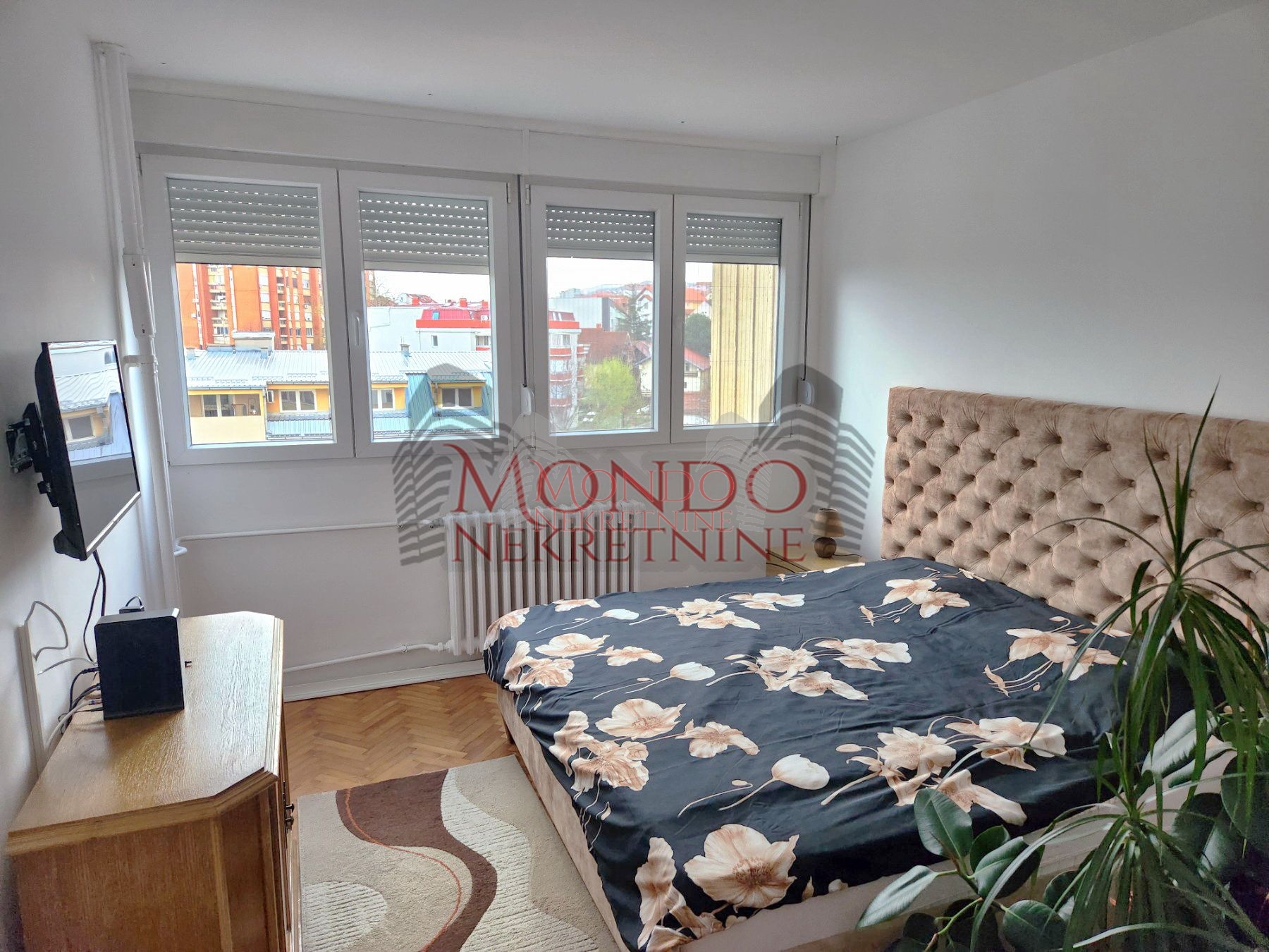 Dvosoban stan na Paliluli 7