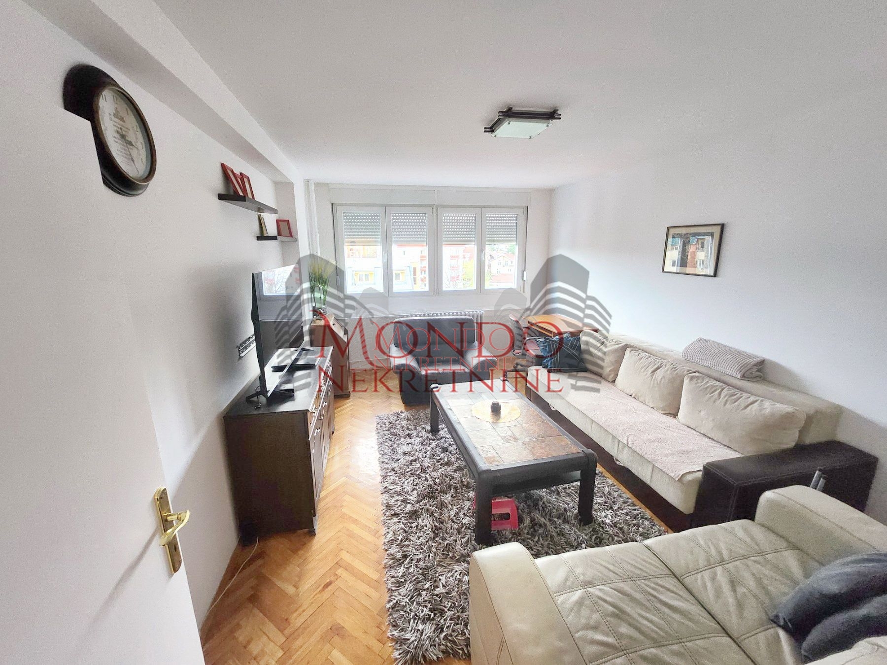 Dvosoban stan na Paliluli 2