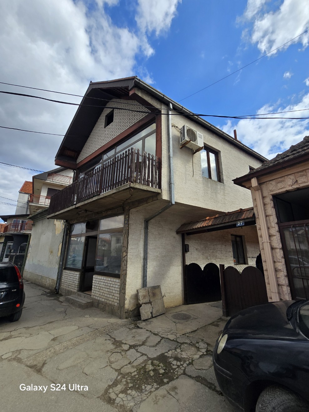 Ekskluzivna prodaja dve kuće u Leskovcu 5