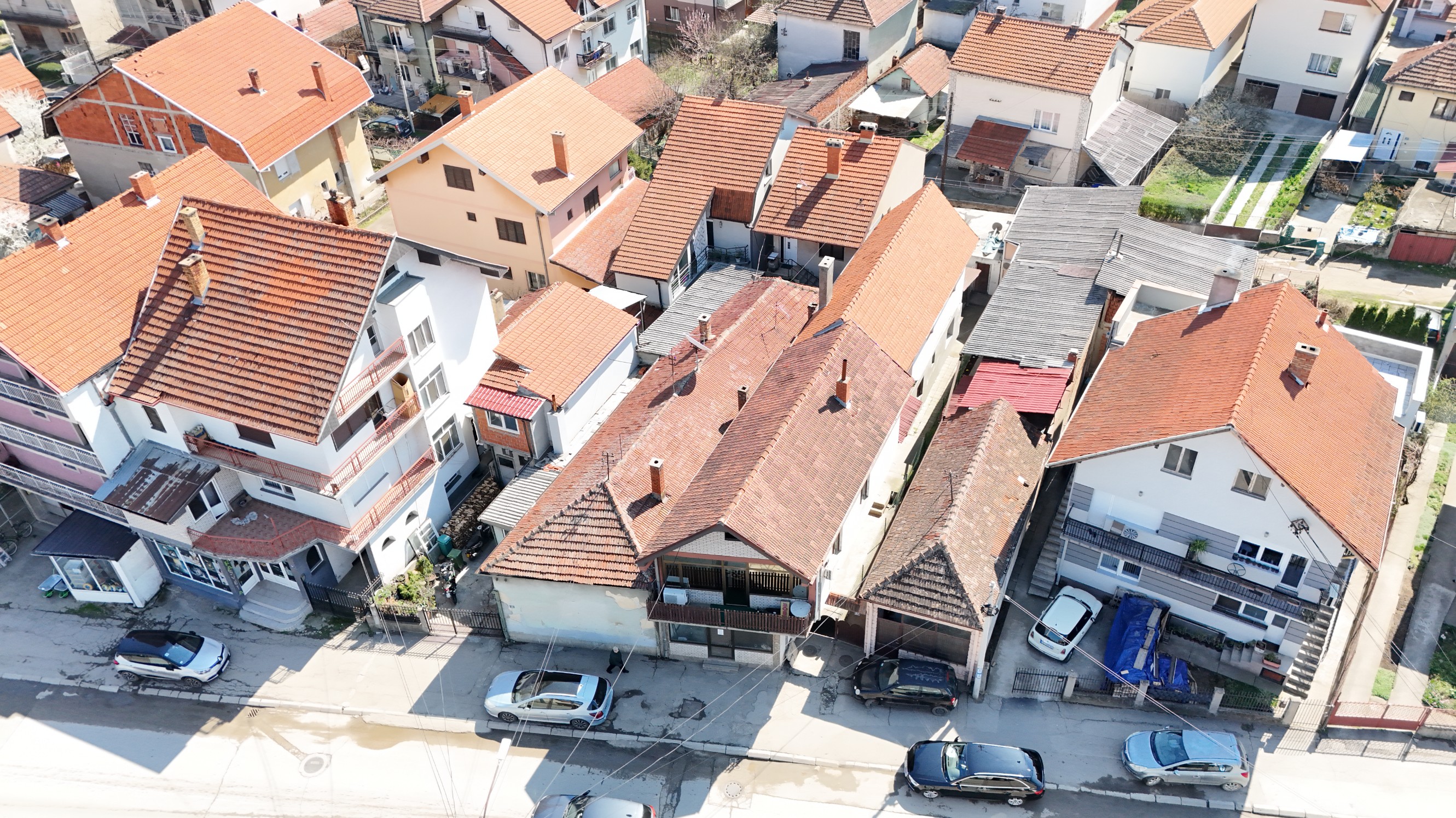 Ekskluzivna prodaja dve kuće u Leskovcu 1