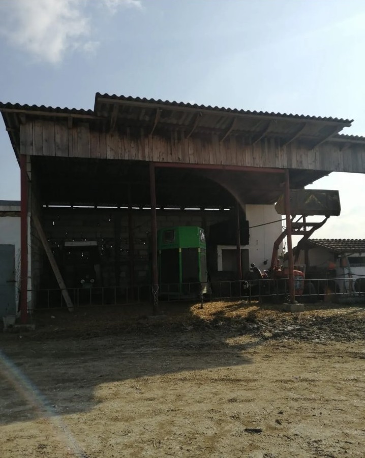 Farma 3000m2 na 1 5ha 5